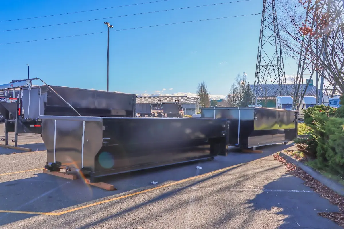 Professional dumpster rental and junk removal service in Ocean Pointe